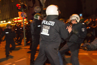 Demonstration gegen europäische Asylbewerbergesetze in Kreuzberg, Berlin