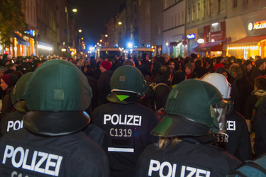 Demonstration gegen europäische Asylbewerbergesetze in Kreuzberg, Berlin