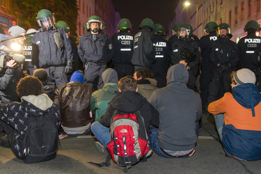 Demonstration gegen europäische Asylbewerbergesetze in Kreuzberg, Berlin