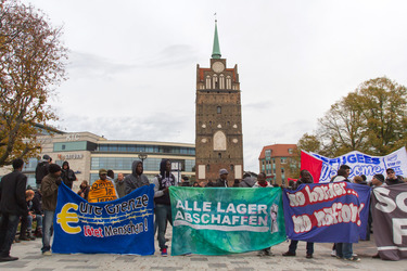 Demonstration 'Welcome Refugees - Solidarität mit Flüchtlingen', Rostock