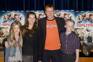 Flora Li Thiemann, Yvonne Catterfeld, Devid Striesow, Emil Schönfels