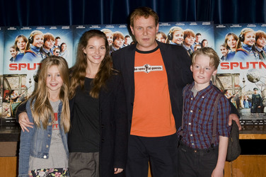 Flora Li Thiemann, Yvonne Catterfeld, Devid Striesow, Emil Schönfels