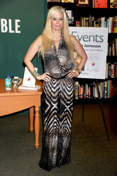 Jenna Jameson signiert ihr Buch 'Sugar', New York