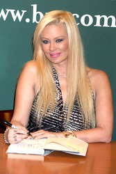 Jenna Jameson signiert ihr Buch 'Sugar', New York