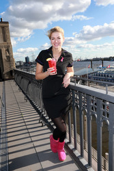Nina Bott unterstützt Pinktober Kampagne, Hamburg
