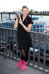 Nina Bott unterstützt Pinktober Kampagne, Hamburg