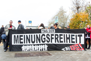 Demonstration rechter Gruppen in Marzahn-Hellersdorf, Berlin