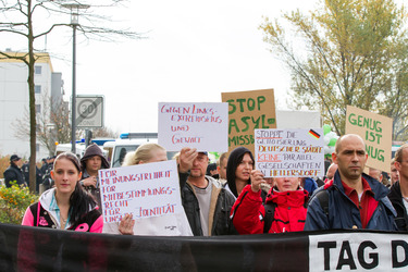 Demonstration rechter Gruppen in Marzahn-Hellersdorf, Berlin