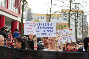 Demonstration rechter Gruppen in Marzahn-Hellersdorf, Berlin