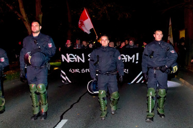 Demonstration von Neonazis, Pätz bei Bestensee