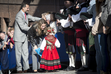 Prinzessin Letizia und Prinz Felipe besuchen Teverga