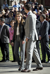 Prinzessin Letizia und Prinz Felipe besuchen Teverga