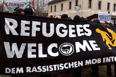 Protest und Gegenprotest: 2500 Menschen demonstrieren in Schneeberg