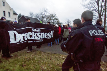 Protest und Gegenprotest: 2500 Menschen demonstrieren in Schneeberg