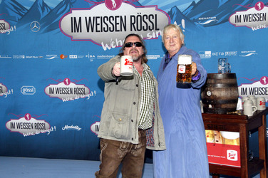 'Im Weissen Rössl - Wehe, du singst!' Premiere, Berlin