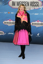 'Im Weissen Rössl - Wehe, du singst!' Premiere, Berlin