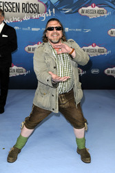 'Im Weissen Rössl - Wehe, du singst!' Premiere, Berlin