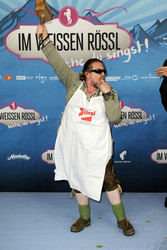 'Im Weissen Rössl - Wehe, du singst!' Premiere, Berlin