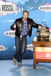 'Im Weissen Rössl - Wehe, du singst!' Premiere, Berlin