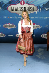 'Im Weissen Rössl - Wehe, du singst!' Premiere, Berlin