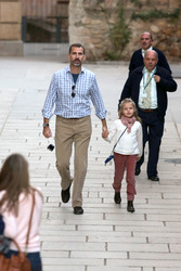 Prinz Felipe und Famile besuchen Grananda