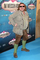 'Im Weissen Rössl - Wehe, du singst!' Premiere, Essen