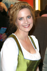 'Im Weissen Rössl - Wehe, du singst!' Premiere, Essen