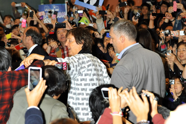 Ankunft von Paul McCartney in Osaka