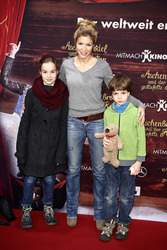 'Aschenbrödel und der gestiefelte Kater' Premiere, Berlin
