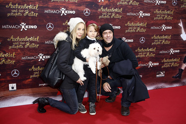 'Aschenbrödel und der gestiefelte Kater' Premiere, Berlin