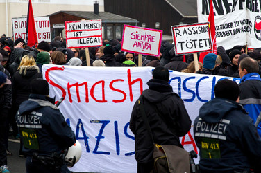 Gegen-Demo in Schneeberg