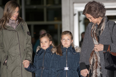 Die spanische Königsfamilie besucht König Juan Carlos im Krankenhaus, Pozuelo de Alarcon,