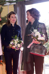 Königin Sophia und Prnzessin Letizia auf dem 'Nuevo Futuro' Weihnachtsmarkt, Madrid