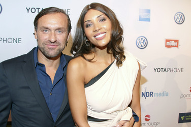 Thomas Doll mit Freundin Kristin Kossi