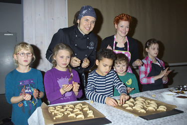 Weihnachtsplätzchen backen mit Kindern, Berlin