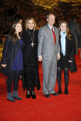 John B. Emerson mit gattin Kimberly Marteau Emerson und Töchtern Taylor und Hayley
