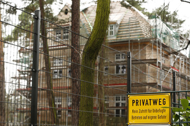 Brand in Bushidos Villa, Kleinmachnow