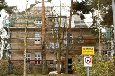Brand in Bushidos Villa, Kleinmachnow