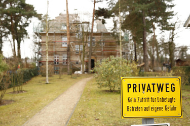 Brand in Bushidos Villa, Kleinmachnow