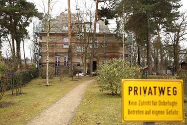 Brand in Bushidos Villa, Kleinmachnow