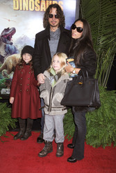 Chris Cornell (Soundgarden) mit Gattin Vicky Karayiannis und Kindern