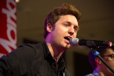 Nick Howard Akustikset und Autogrammstunde, Berlin
