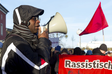 Mahnwache und Demo zum Todestag von Oury Jalloh, Dessau-Roßlau
