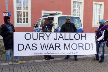 Mahnwache und Demo zum Todestag von Oury Jalloh, Dessau-Roßlau