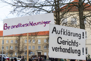 Mahnwache und Demo zum Todestag von Oury Jalloh, Dessau-Roßlau
