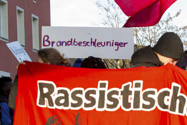 Mahnwache und Demo zum Todestag von Oury Jalloh, Dessau-Roßlau