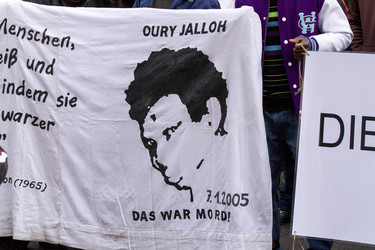 Mahnwache und Demo zum Todestag von Oury Jalloh, Dessau-Roßlau