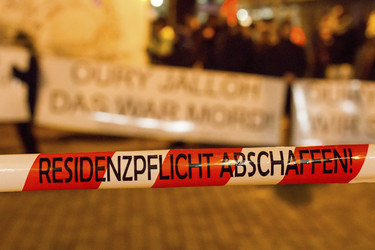 Mahnwache und Demo zum Todestag von Oury Jalloh, Dessau-Roßlau
