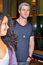 Chris Hemsworth arrives in Japan