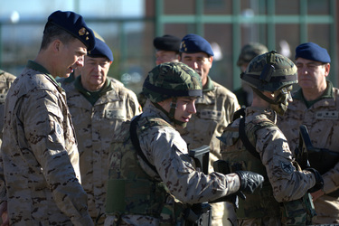 Prince Felipe besucht die Parachutist Brigada, Paracuellos de Jarama